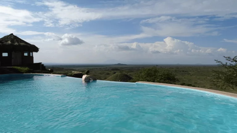 piscine ecolodge massaï